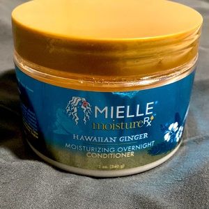 NWT Mielle moisture overnight conditioner.